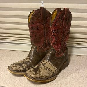Tin haul Lady Luck series Queen of Hearts  one of my most favorite boots to wear